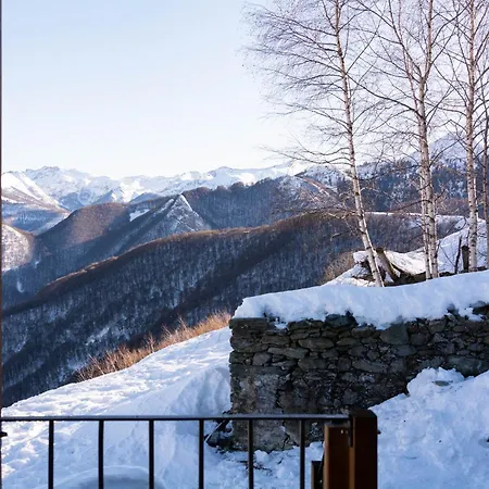 Burrino アパート *